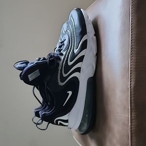 Men's Air Max 270 React Size 13